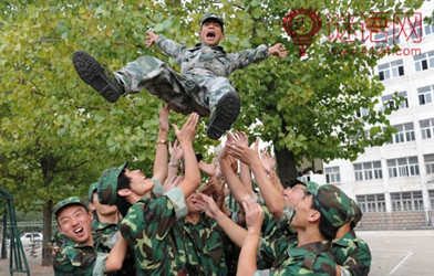 ��ѧ��ѵ����1000��_��ѵ�ĵ����