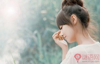 淡淡忧伤的句子 逝去的岁月4