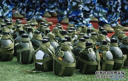军训对联大全