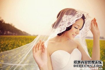 八月结婚对联